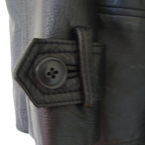 Eddie Bauer Ladies Leather Jacket - Picture 3 of 6